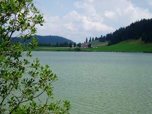 Le lac des Taillres