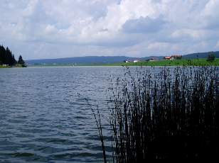 Le lac des Taillres