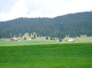 Le lac des Taillres