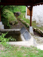 Ancien lavoir rgion Beaudan